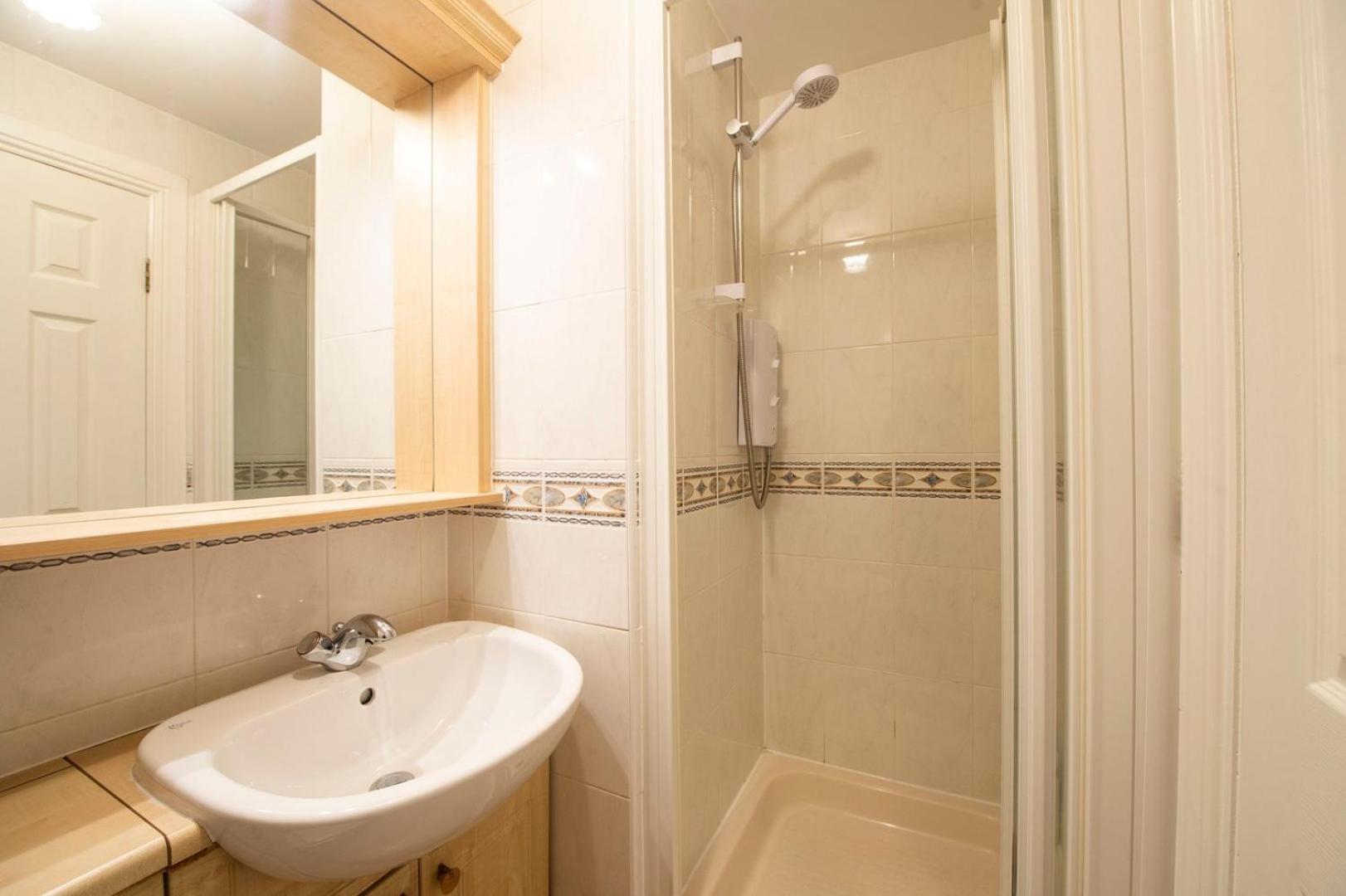 Guestready - Nice 3Bdr Apart W/ Private Parking 爱丁堡 外观 照片